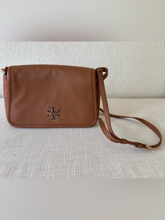 Tory Burch Handbags - Tory Burch Britten Shoulder Bag
